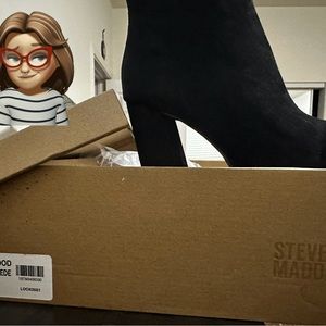 Black Boot length 16 cm, Boot width 28 cm, Heel height 11 cm
 Suede